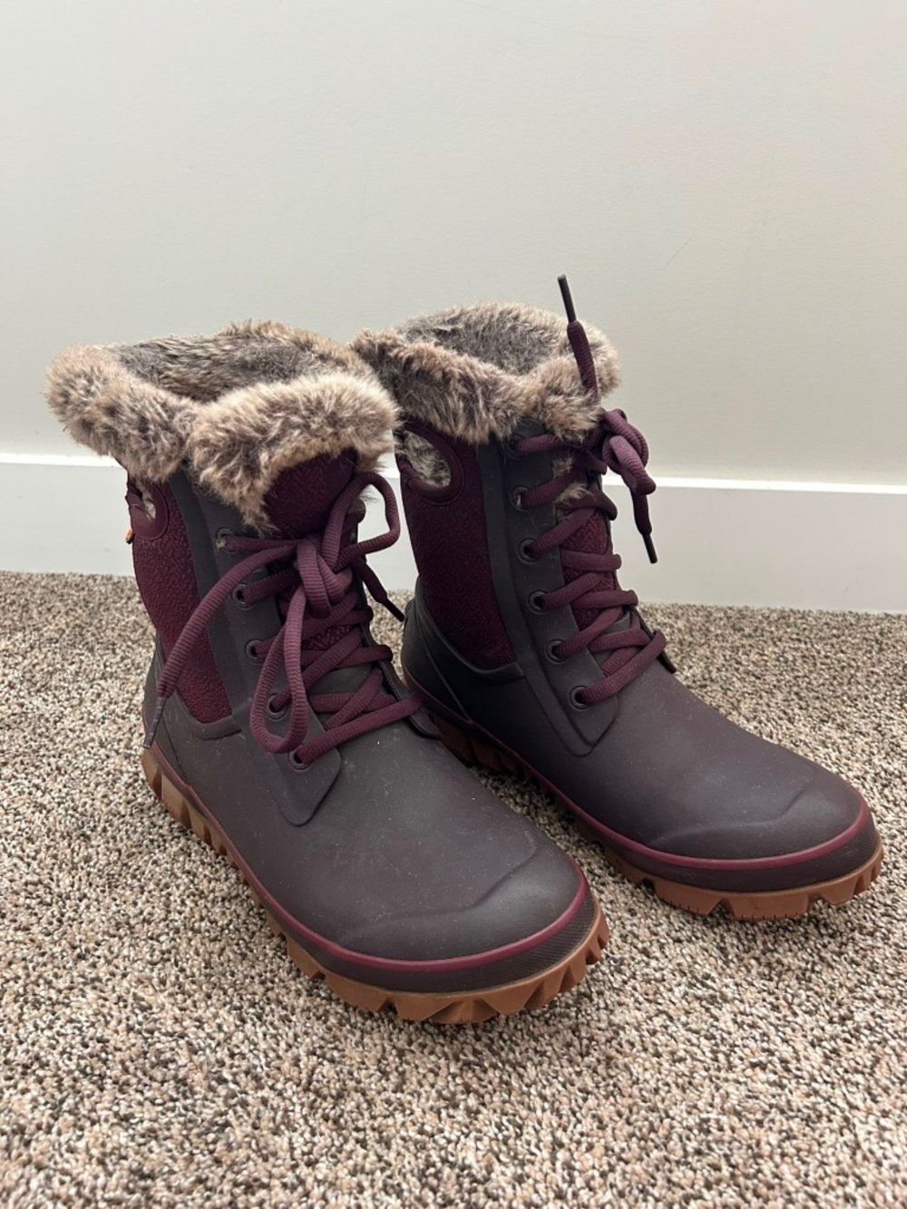 Bogs Women's Faux Fur Trim Winter Boots